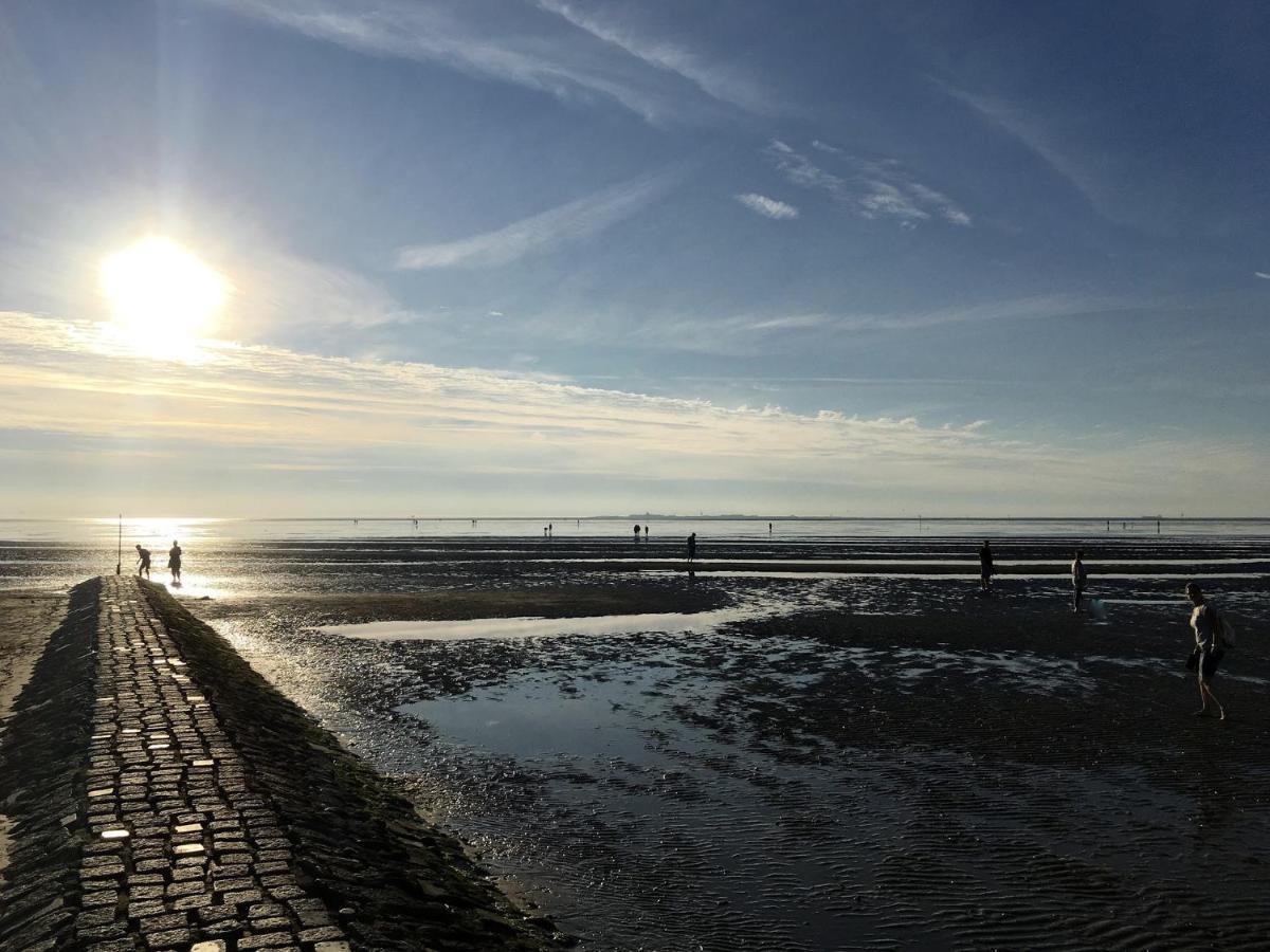 Luettje Huus Frieda Mit Strandkorb Am Strand Von Mai Bis September Daire Cuxhaven Dış mekan fotoğraf